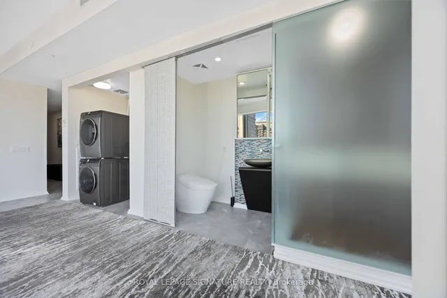 Additional property image - 197 Yonge St Unit 2612