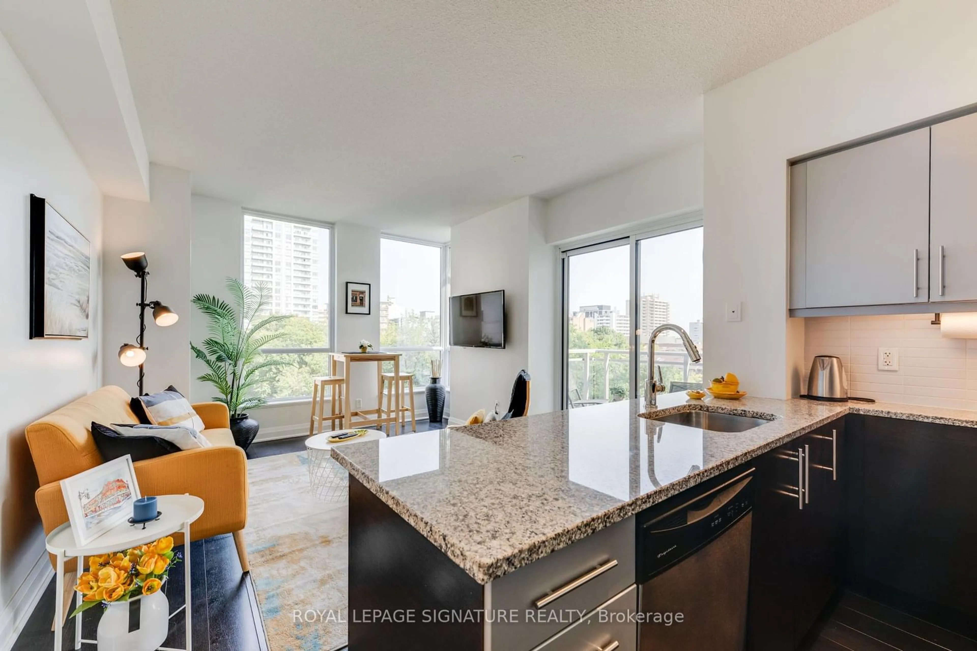 Open concept kitchen, unknown for 83 Redpath Ave #402, Toronto Ontario M4S 0A2