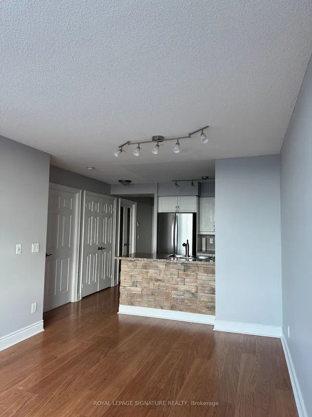 Additional property image - 15 Greenview Ave Unit 1108