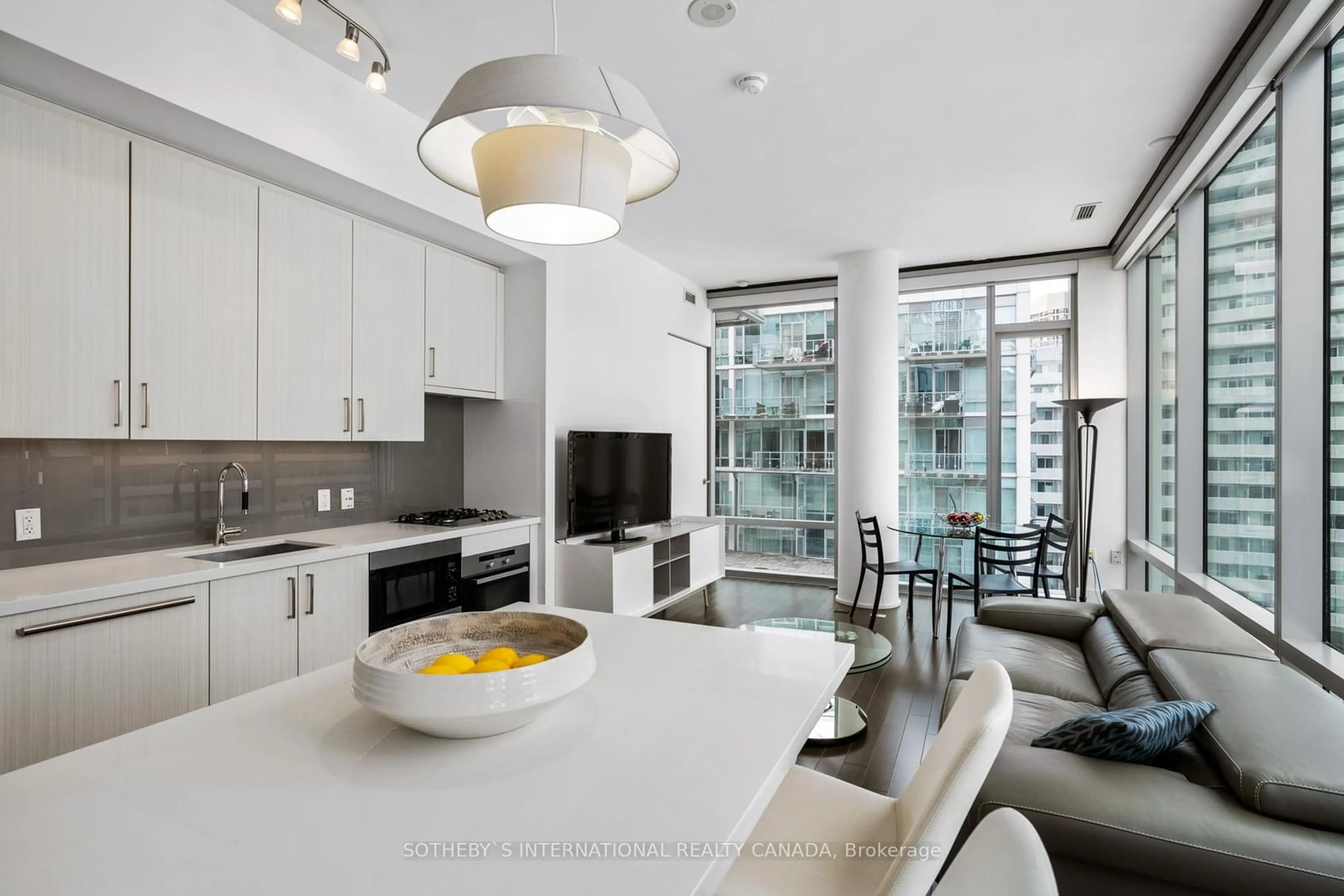 Contemporary kitchen, unknown for 39 Queens Quay #803, Toronto Ontario M5E 0A5