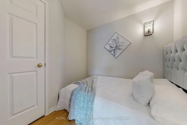 Additional property image - 18 Pemberton Ave Unit PH00