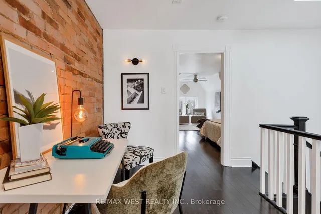 Additional property image - 303 Crawford St