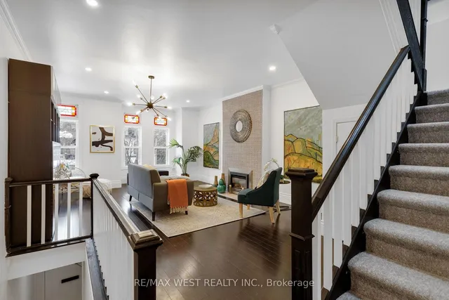 Additional property image - 303 Crawford St