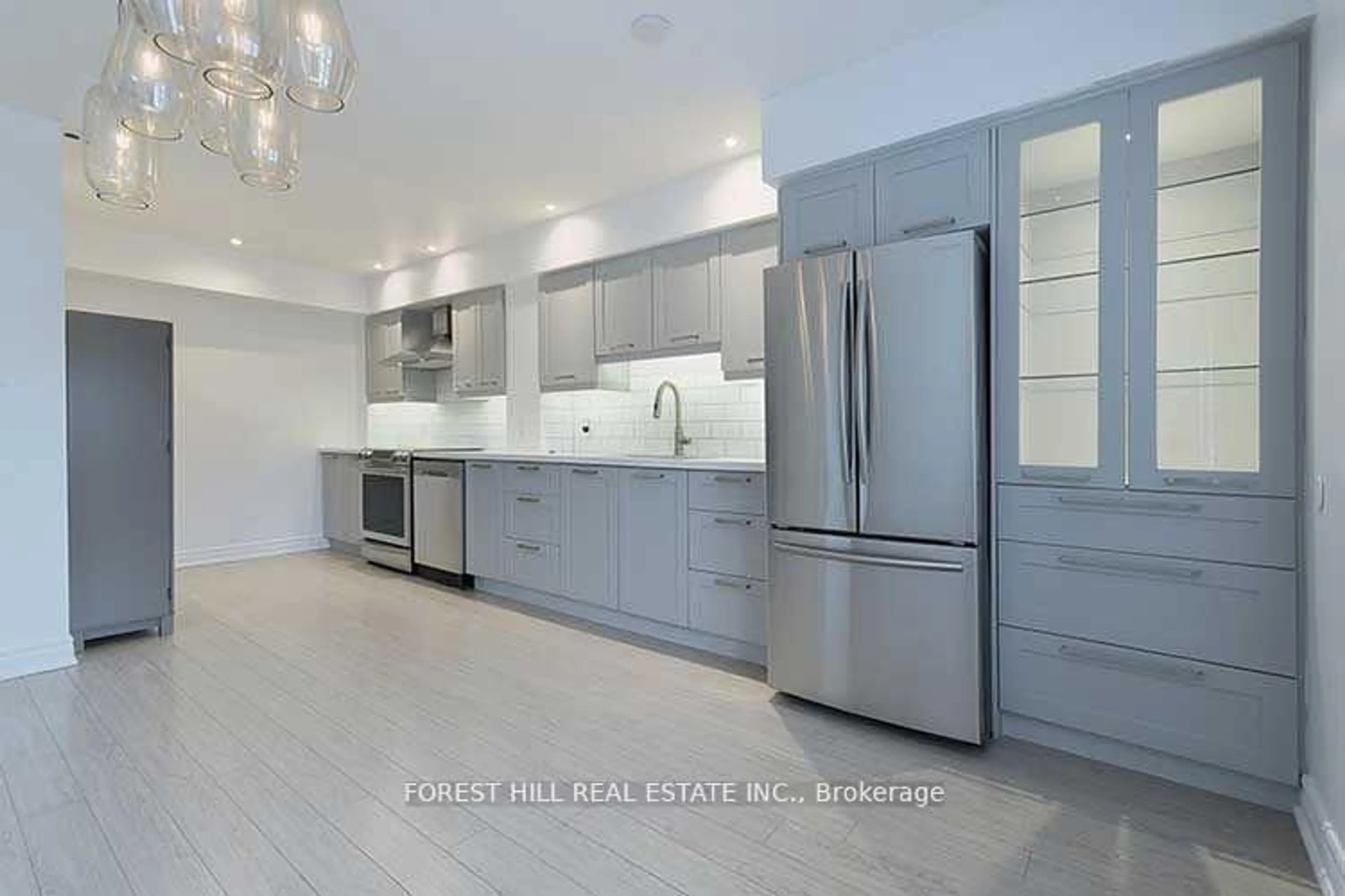 Open concept kitchen, ceramic/tile floor for 12 Sudbury St #410, Toronto Ontario M6J 3W7