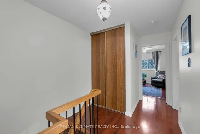 Additional property image - 32 Farm Green Way