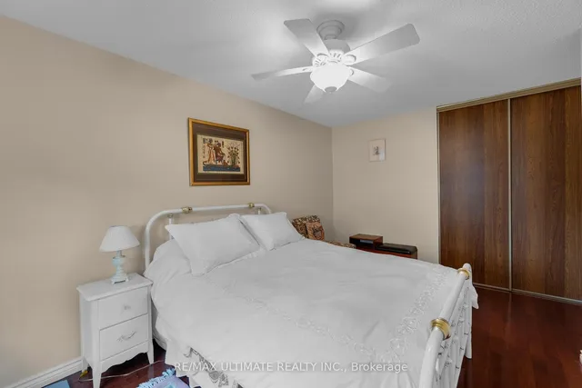 Additional property image - 32 Farm Green Way