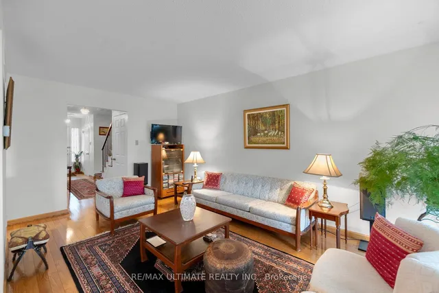 Additional property image - 32 Farm Green Way