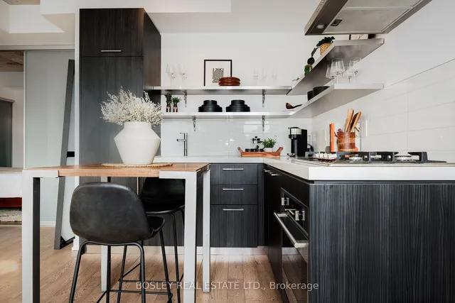 Additional property image - 560 King St Unit 713