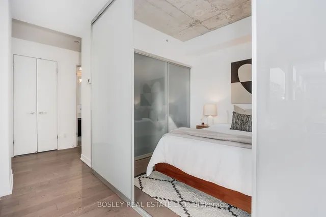 Additional property image - 560 King St Unit 713