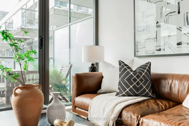 Additional property image - 560 King St Unit 713