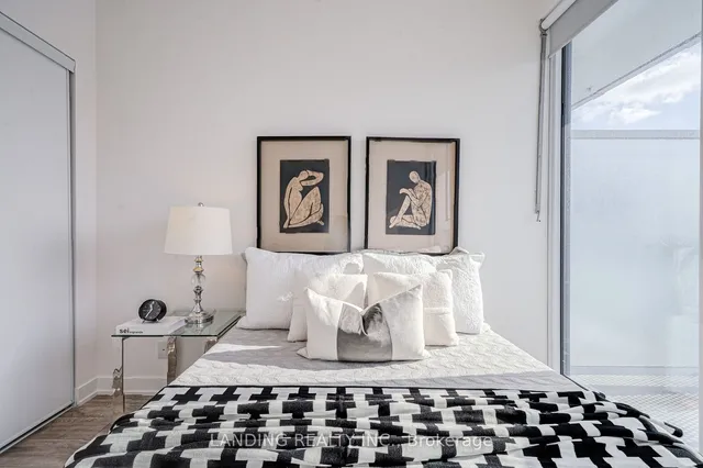 Additional property image - 15 HOLMES Ave Unit 2302