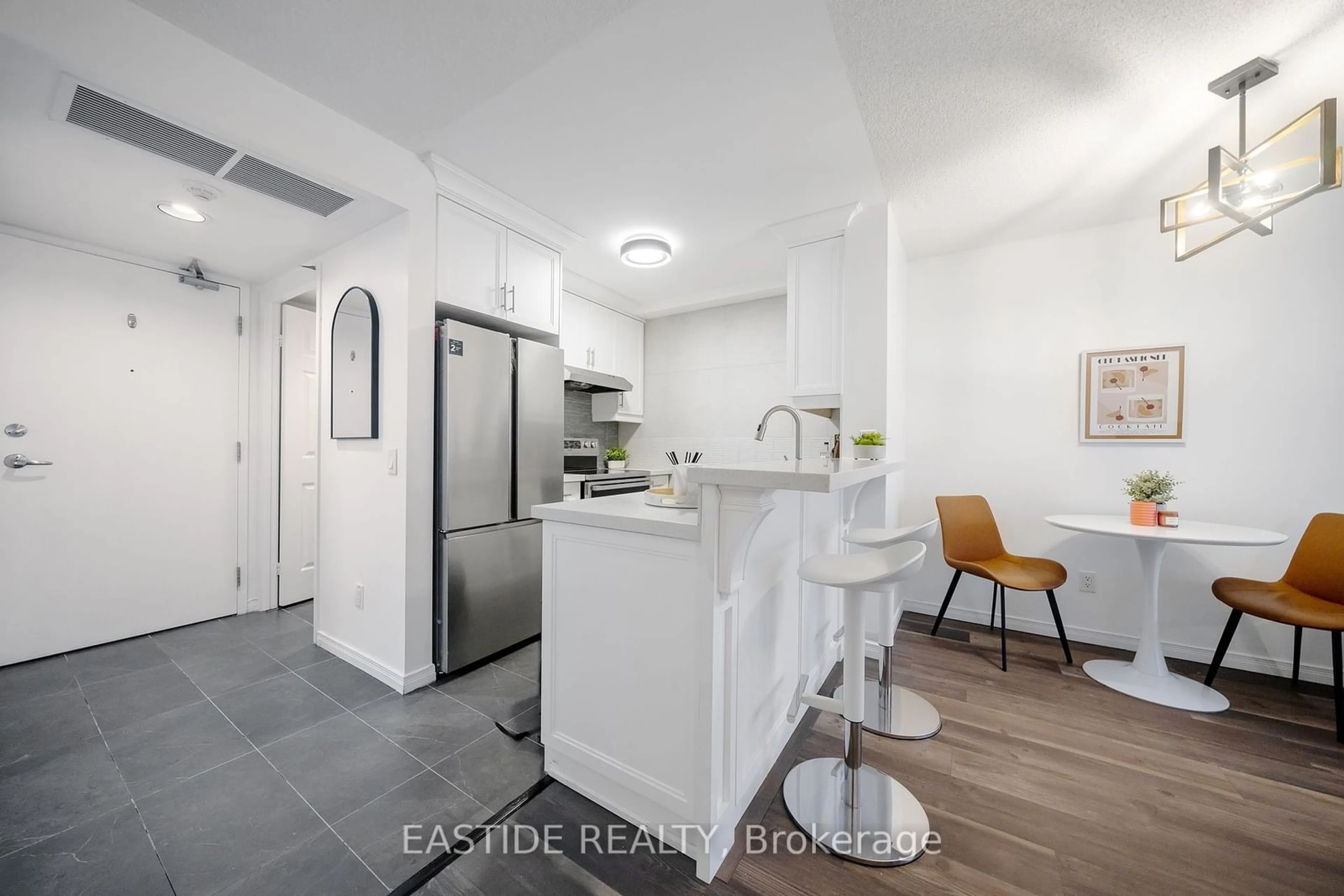 Open concept kitchen, ceramic/tile floor for 155 Beecroft Rd #2912, Toronto Ontario M2N 7C6