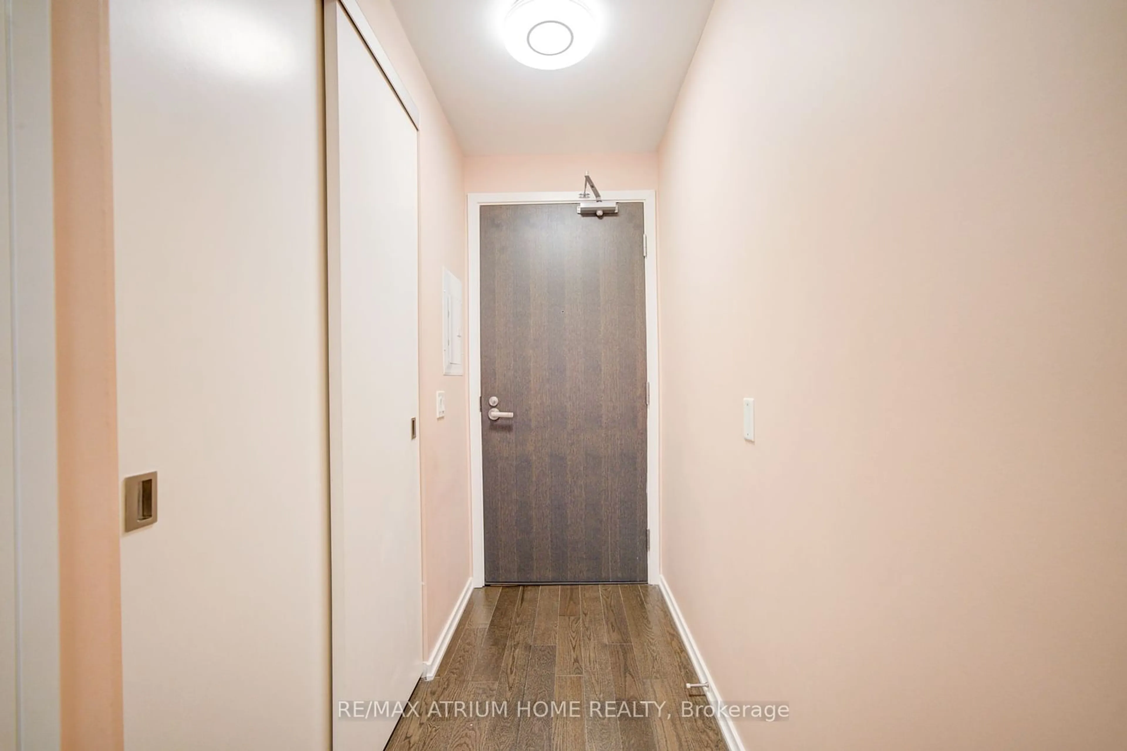 Indoor entryway for 16 Bonnycastle St #1402, Toronto Ontario M5A 0C9