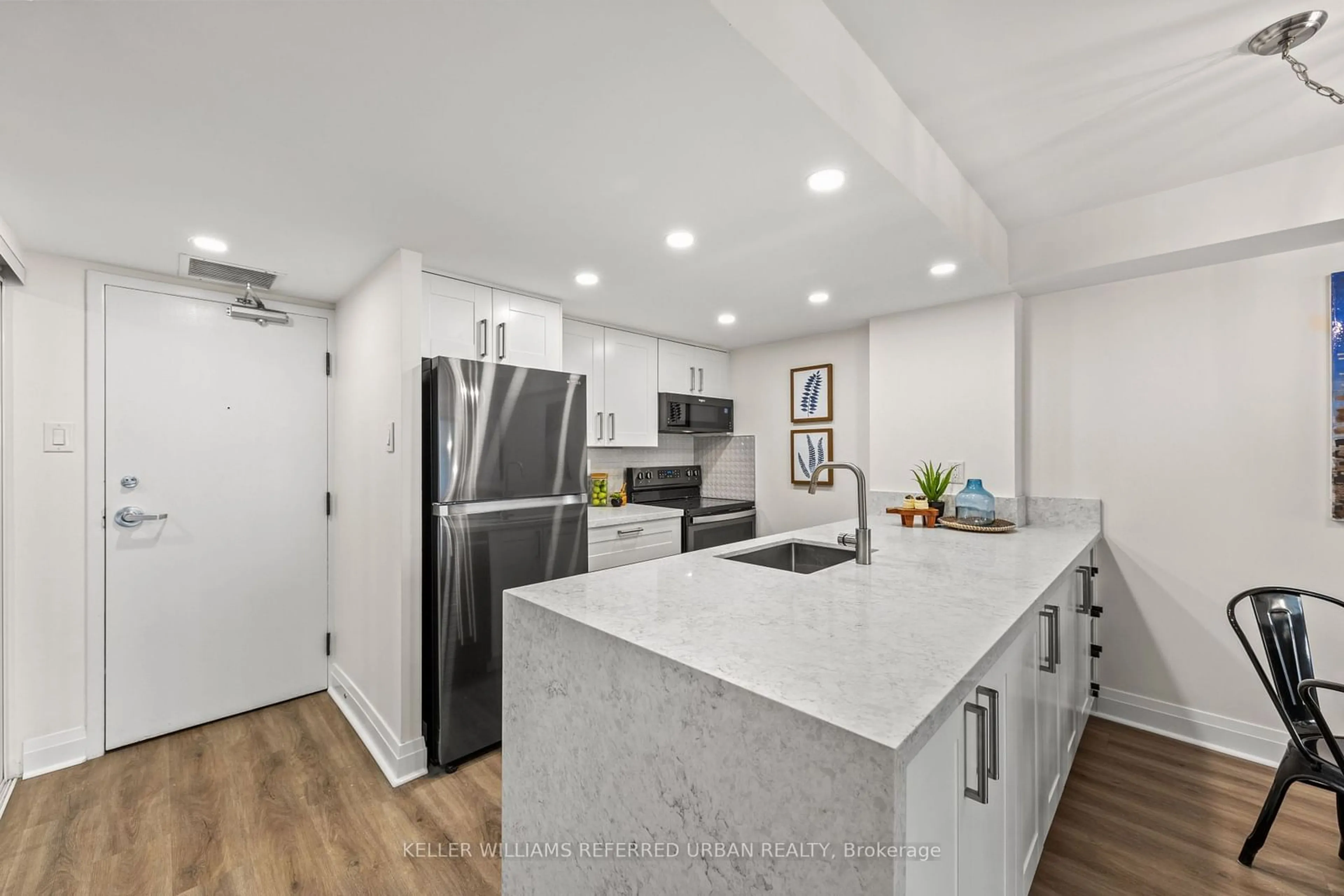 Open concept kitchen, unknown for 705 King St #612, Toronto Ontario M5V 2W8