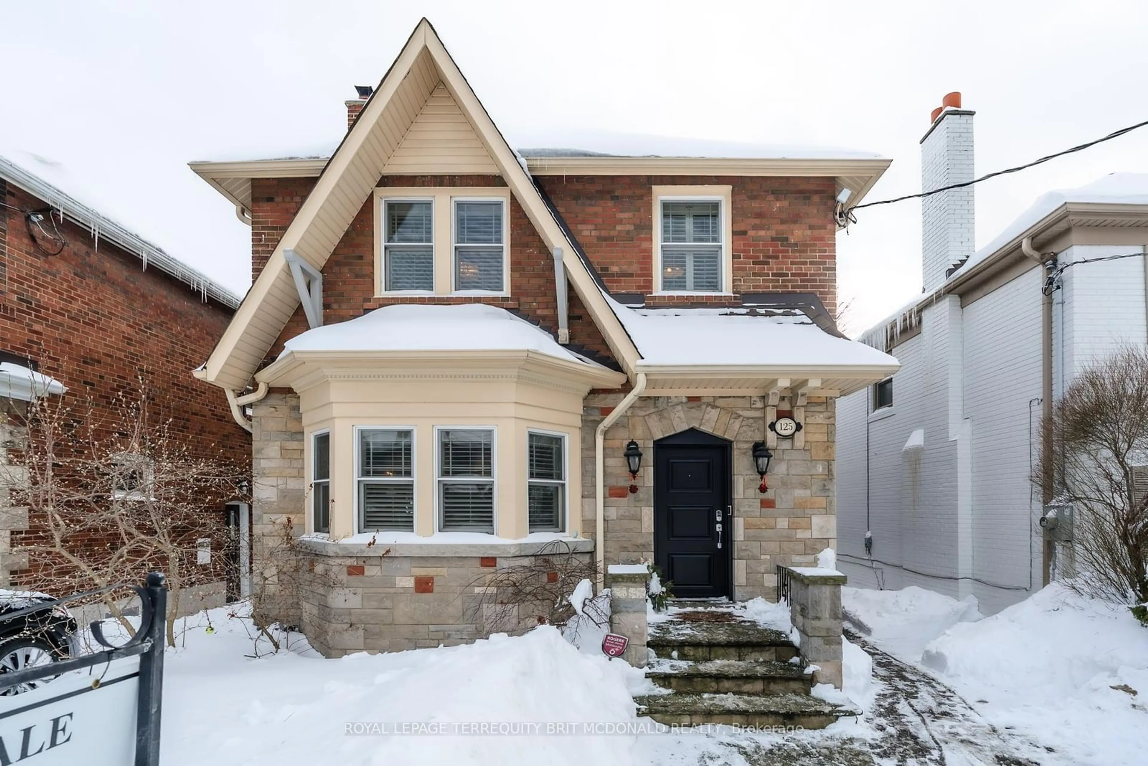 Home with brick exterior material, street for 125 Chaplin Cres, Toronto Ontario M5P 1A6