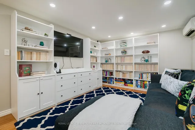 Additional property image - 125 Chaplin Cres
