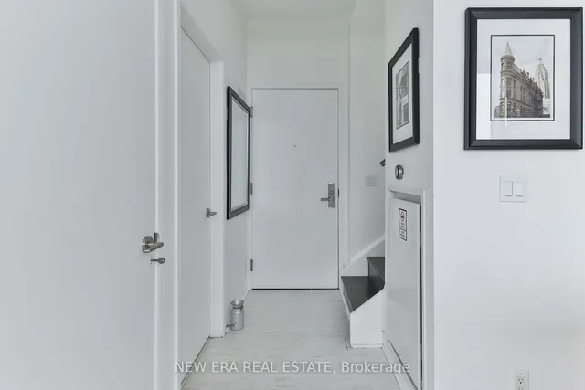 Additional property image - 478 King St Unit PH01