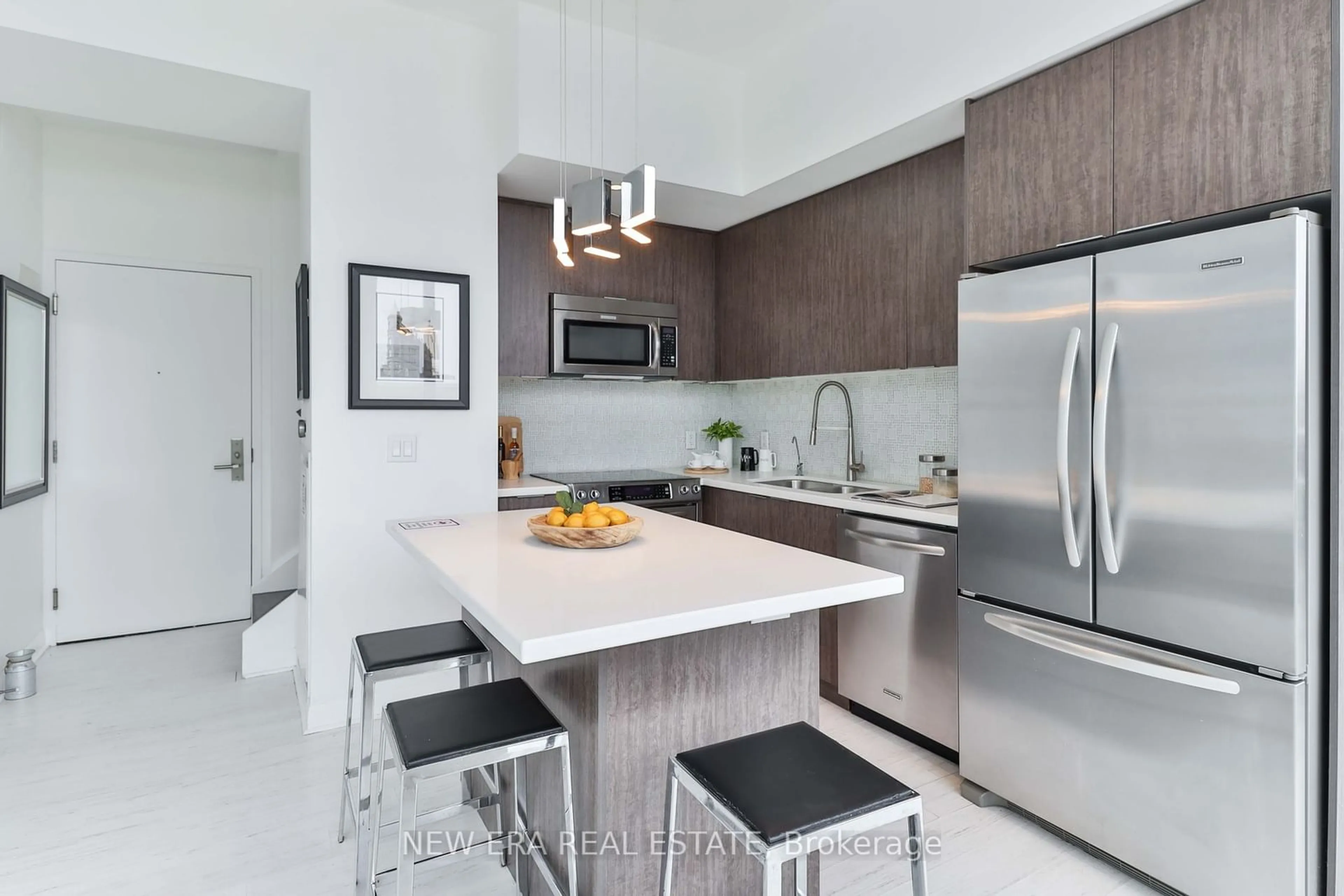 Contemporary kitchen, unknown for 478 King St #PH01, Toronto Ontario M5V 0A8