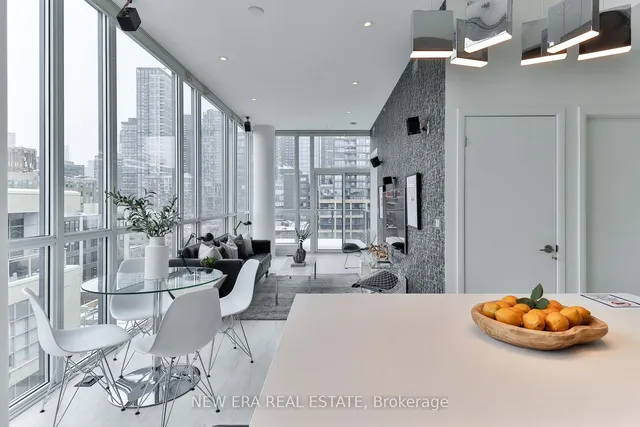 Additional property image - 478 King St Unit PH01