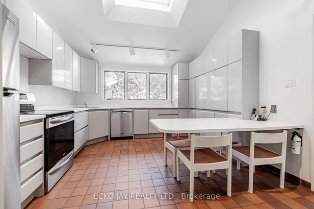 Additional property image - 32 Bradgate Rd