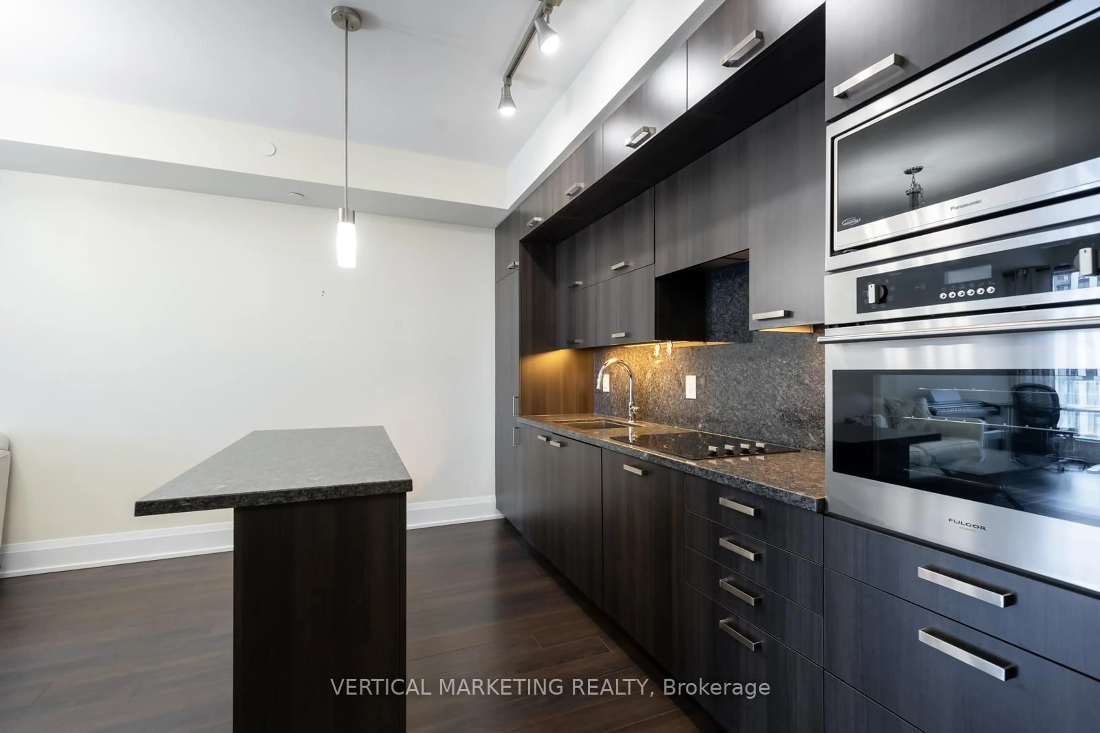 Contemporary kitchen, unknown for 120 Harrison Garden Blvd #1310, Toronto Ontario M2N 0H1