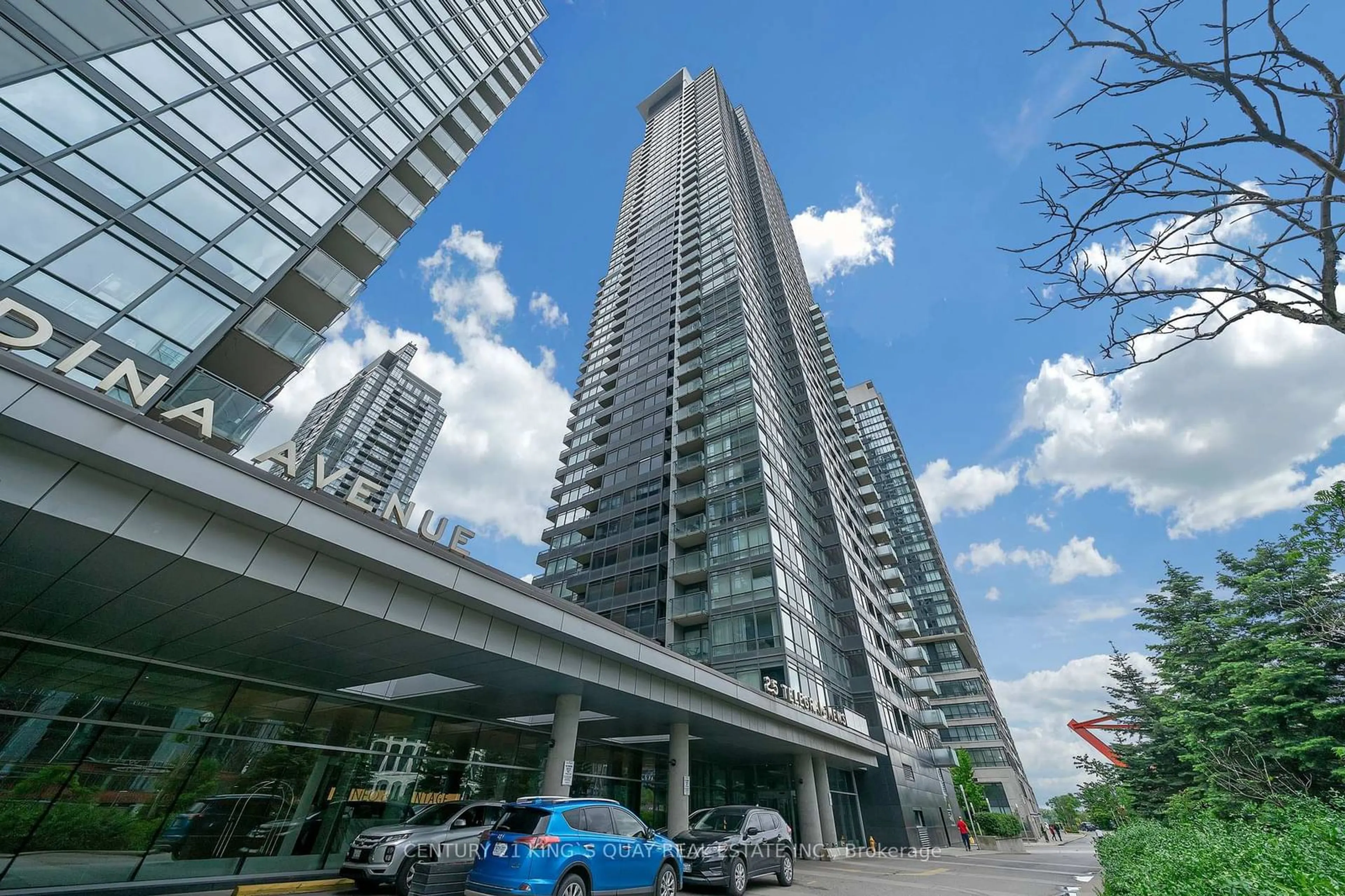 Indoor foyer for 25 Telegram Mews #3510, Toronto Ontario M5V 3Z1