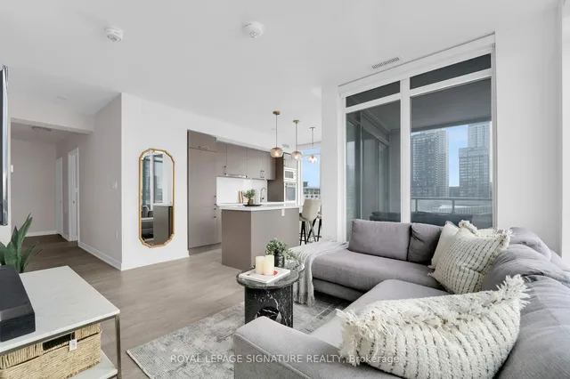 Additional property image - 27 Bathurst St Unit 406