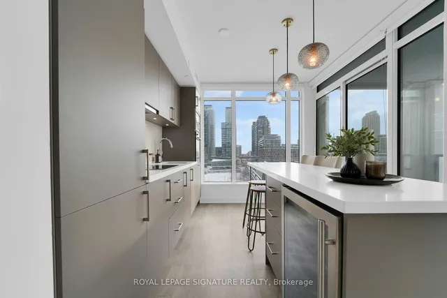 Additional property image - 27 Bathurst St Unit 406