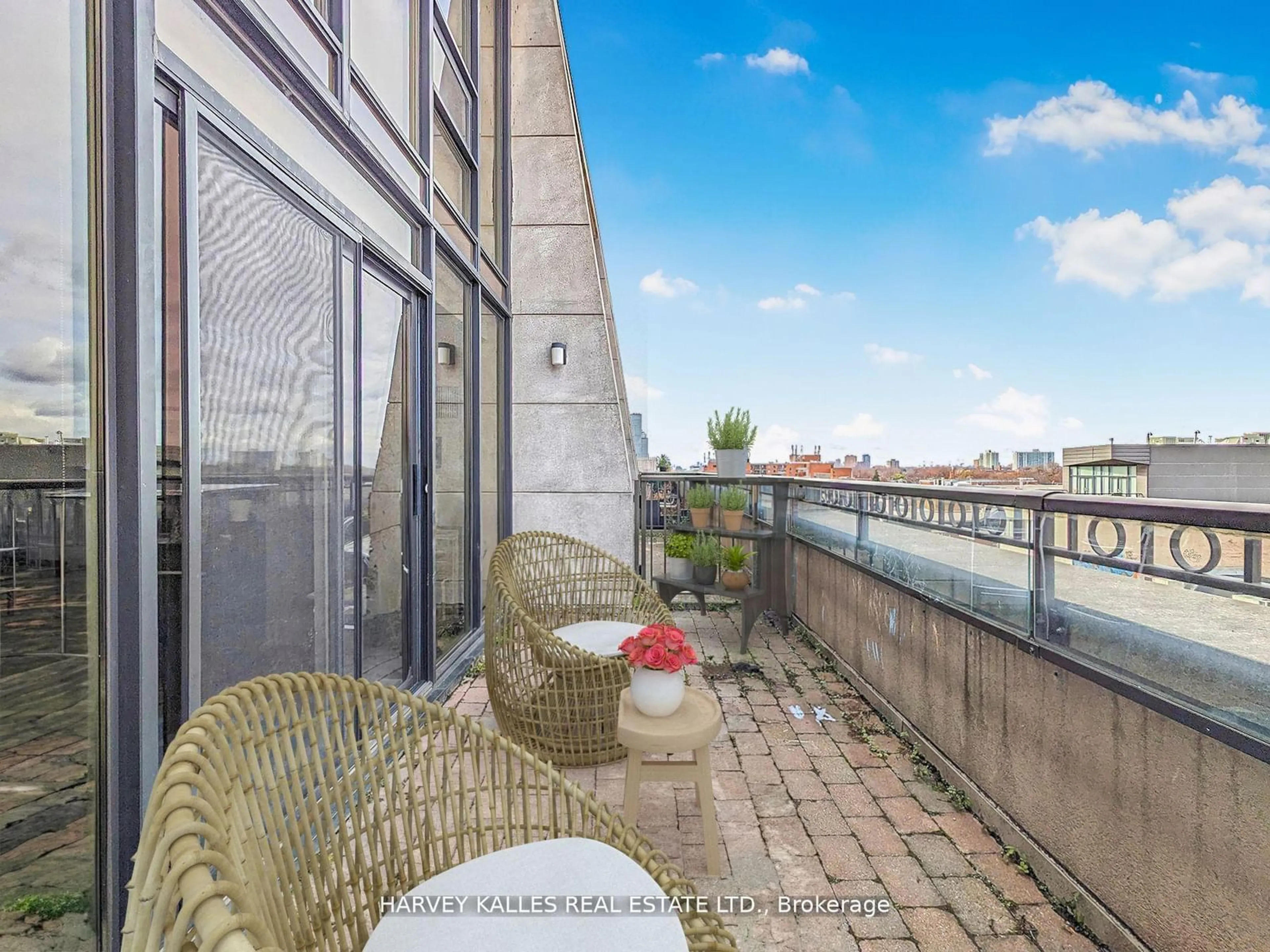 Balcony in the apartment, city buildings view from balcony for 308 Palmerston Ave #PH09, Toronto Ontario M6J 3X9