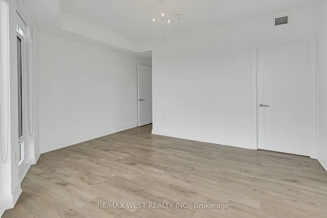 Additional property image - 575 Bloor St Unit 2102