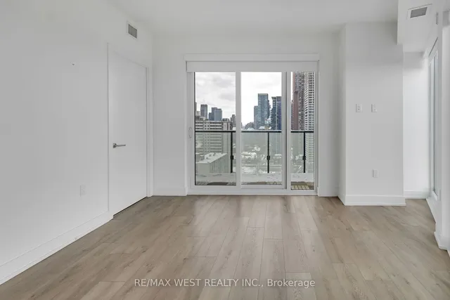 Additional property image - 575 Bloor St Unit 2102