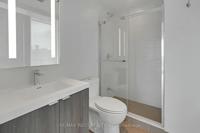 Additional property image - 575 Bloor St Unit 2102