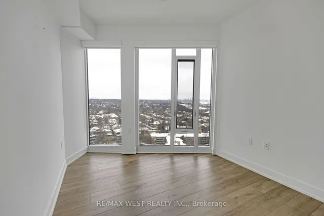 Additional property image - 575 Bloor St Unit 2102