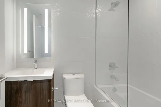 Additional property image - 575 Bloor St Unit 2102