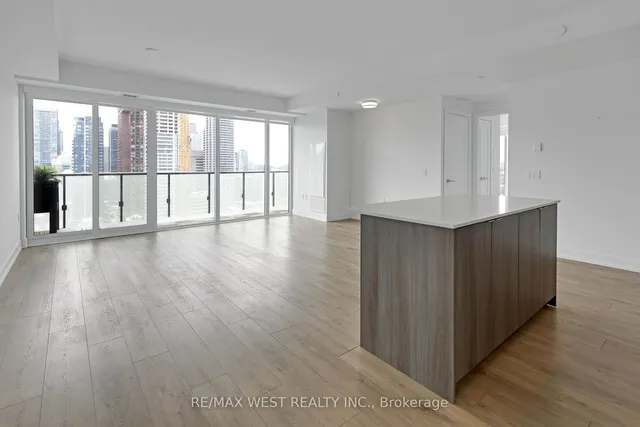 Additional property image - 575 Bloor St Unit 2102