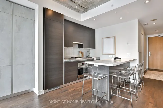 Additional image 30 of 629 King St Unit 1029