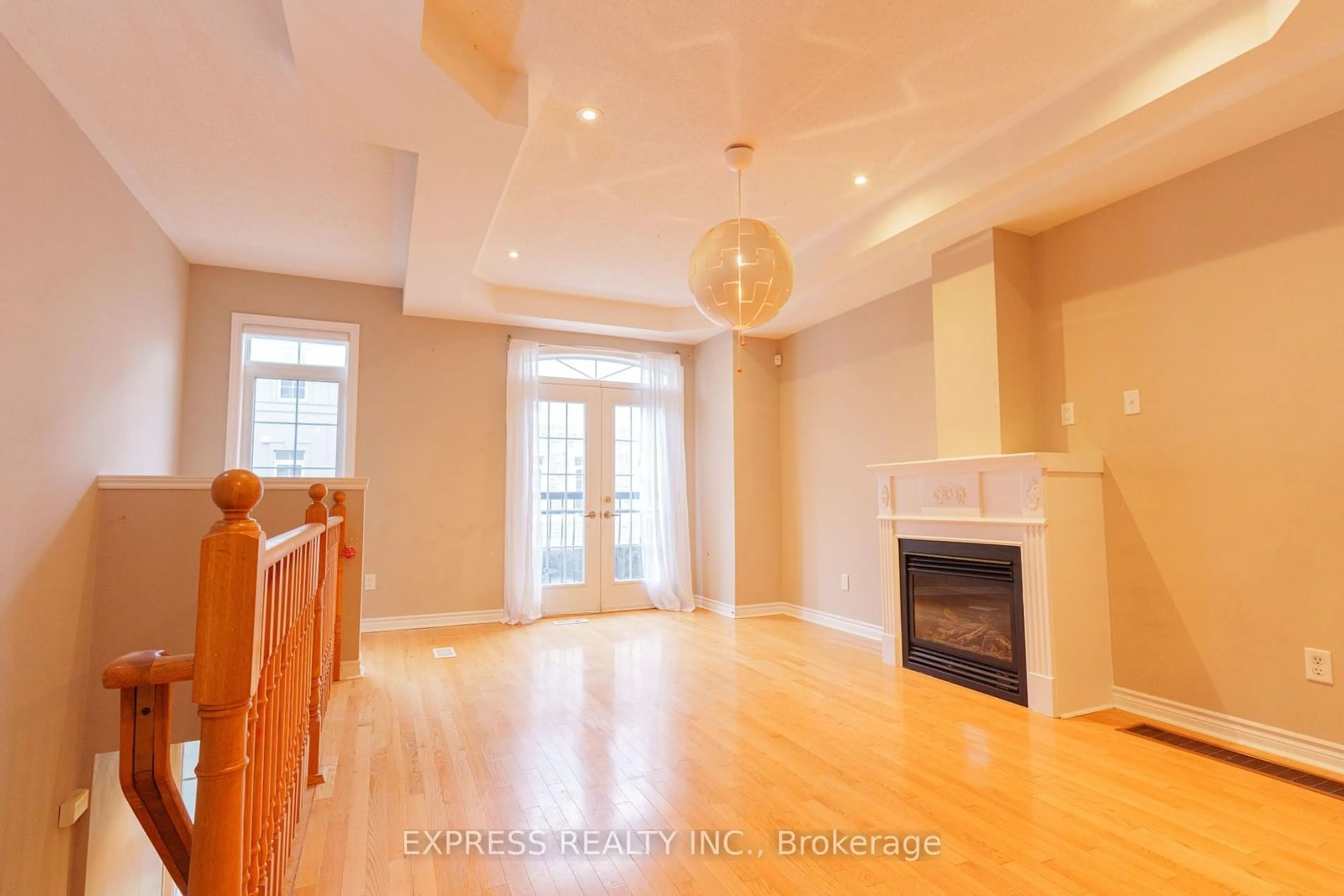 A pic of a room for 12 Routliffe Lane, Toronto Ontario M2N 0A5