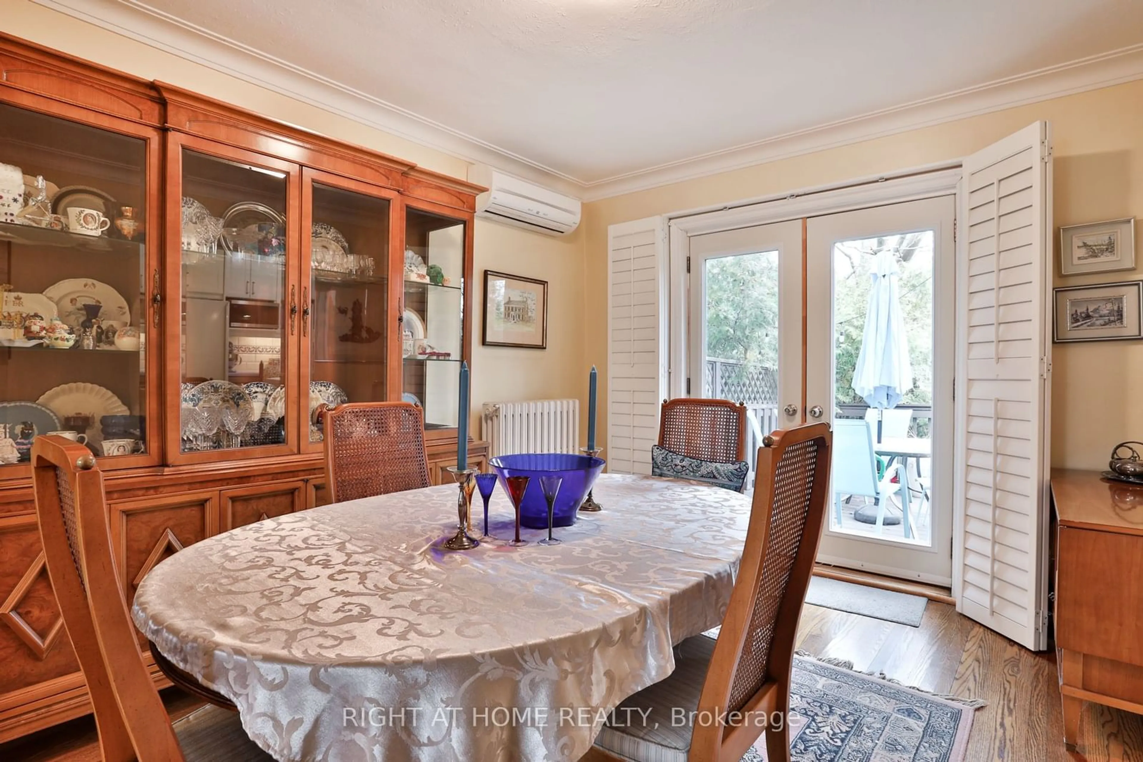 Dining room, unknown for 2103 Avenue Rd, Toronto Ontario M5M 4A9