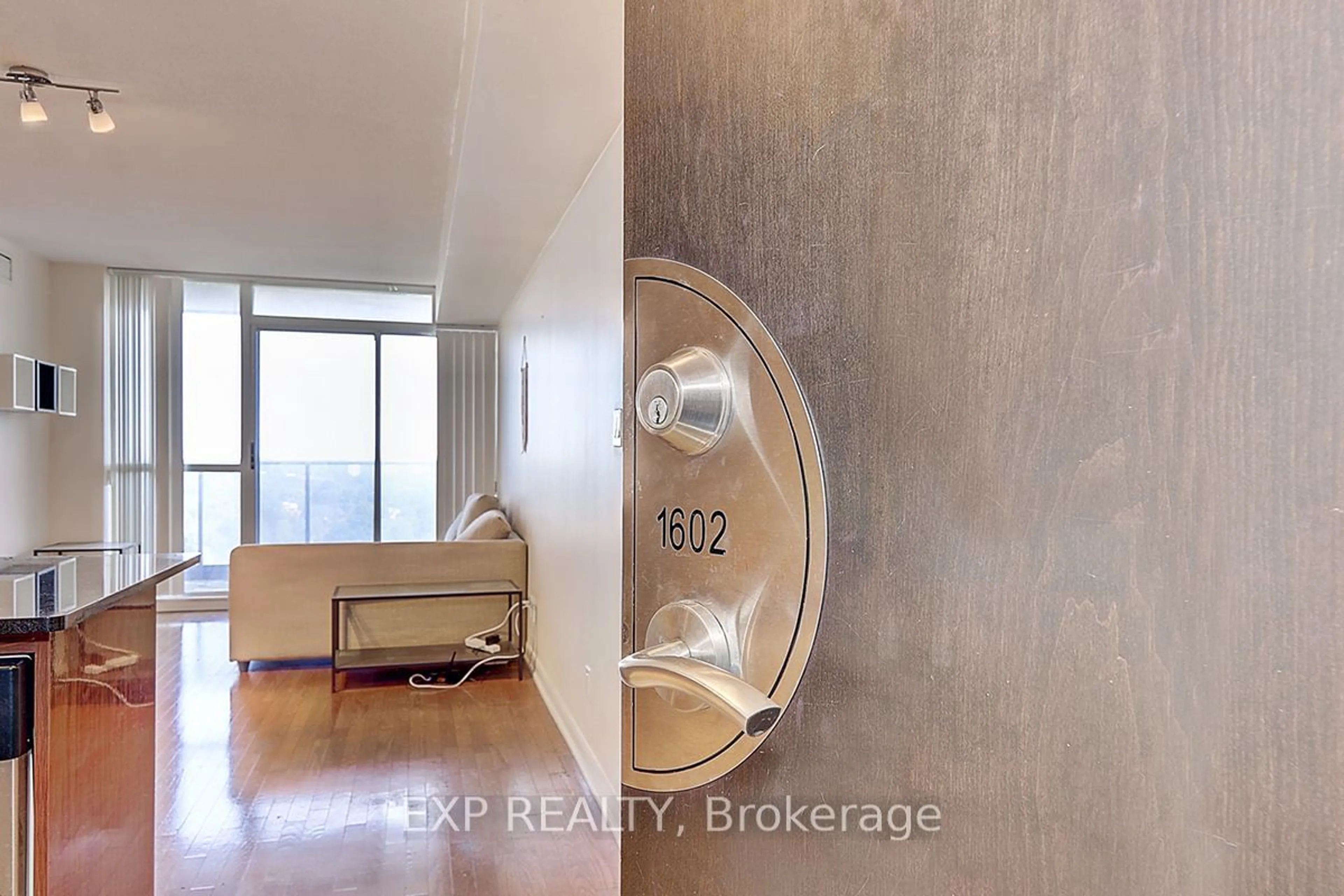 Indoor entryway for 5793 Yonge St #1602, Toronto Ontario M2M 0A9