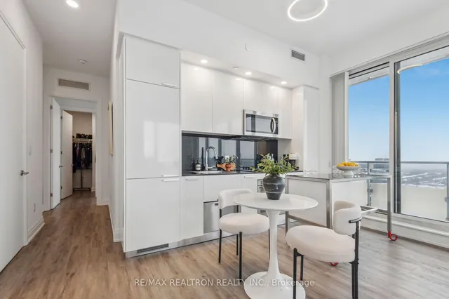 Additional property image - 75 Canterbury Pl Unit PH501