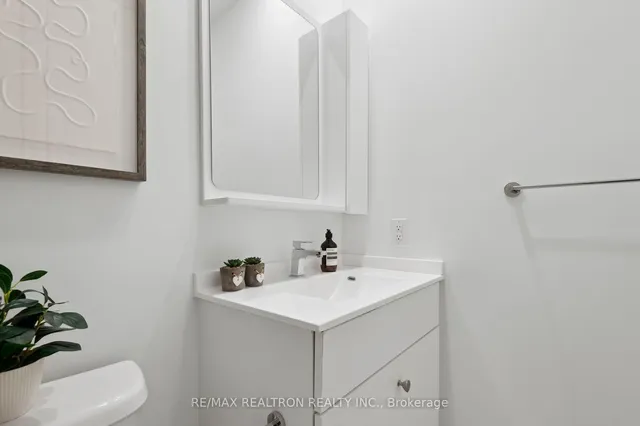 Additional property image - 75 Canterbury Pl Unit PH501