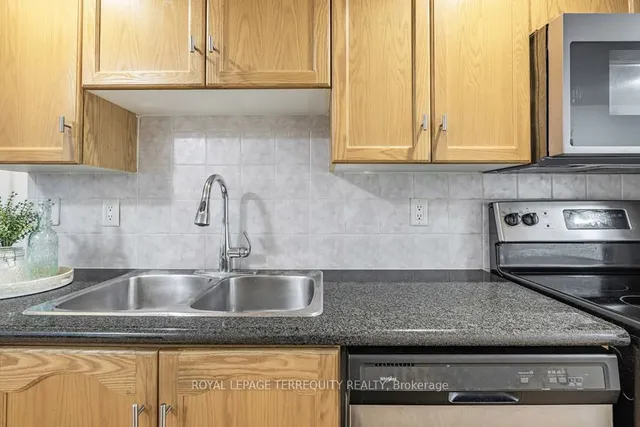 Additional property image - 270 Wellington St Unit 622