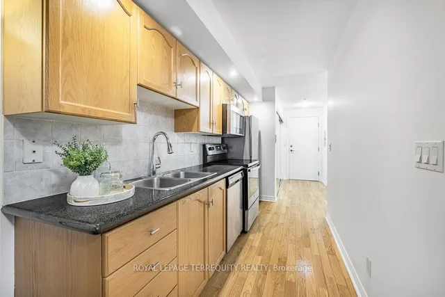 Additional property image - 270 Wellington St Unit 622