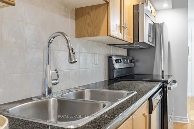 Additional property image - 270 Wellington St Unit 622