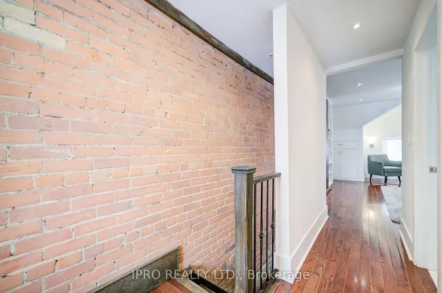 Additional property image - 683 Manning Ave