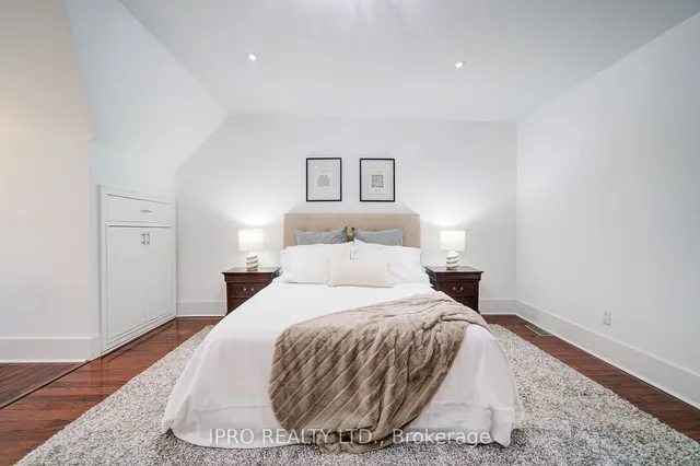 Additional property image - 683 Manning Ave