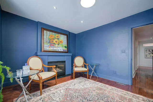 Additional property image - 683 Manning Ave