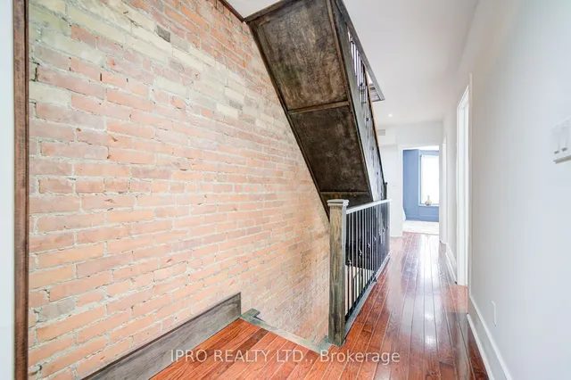 Additional property image - 683 Manning Ave