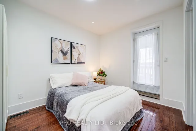 Additional property image - 683 Manning Ave
