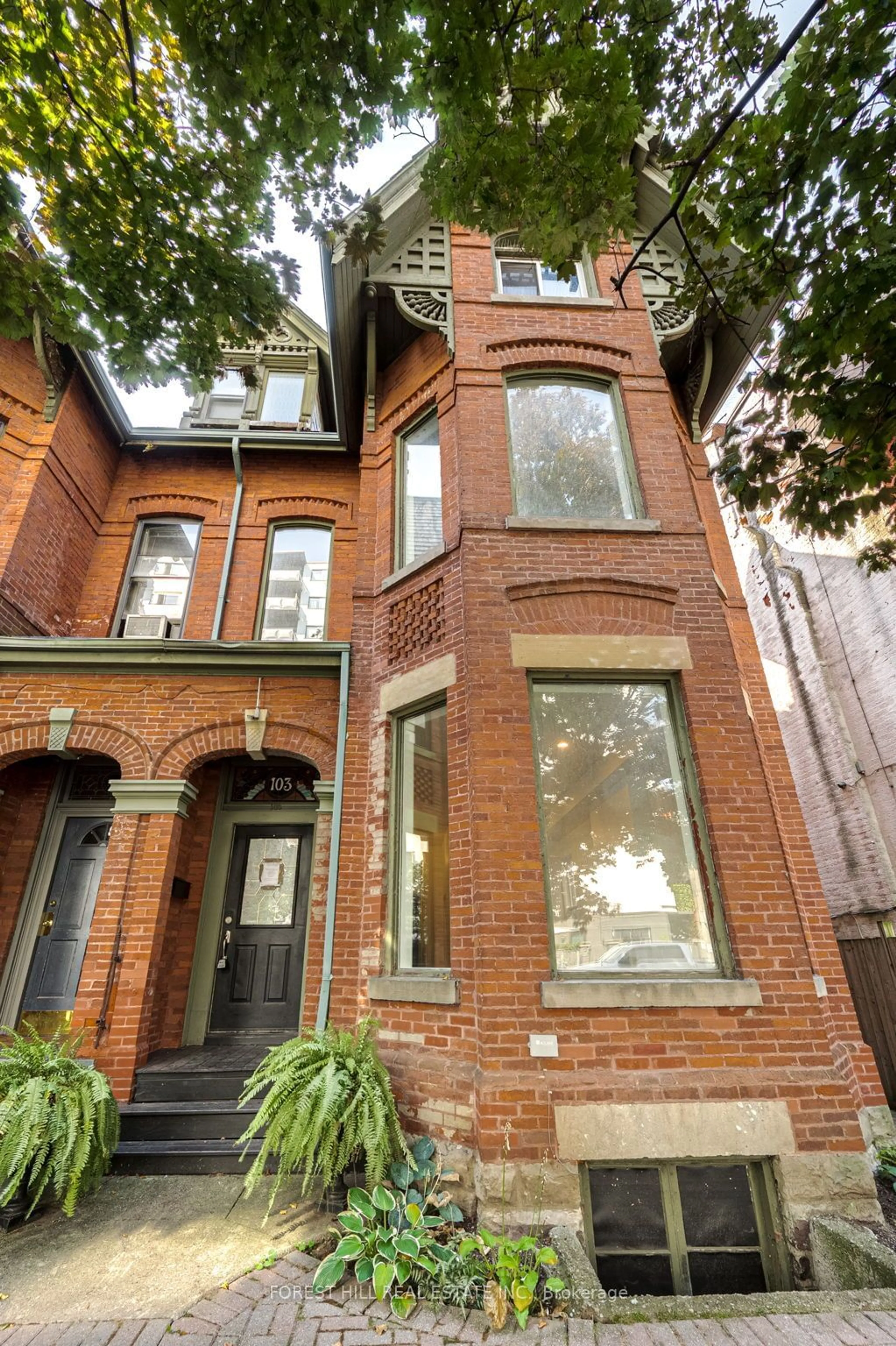 Home with brick exterior material, street for 103 Gloucester St, Toronto Ontario M4Y 1M2